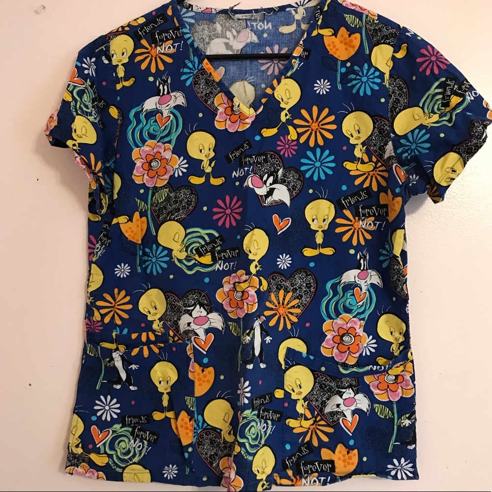 LOONEY TUNES SCRUB TOP